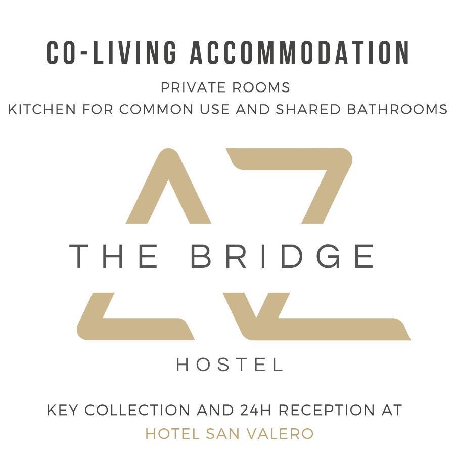 Az The Bridge Hostel - Coliving Zaragoza Eksteriør billede