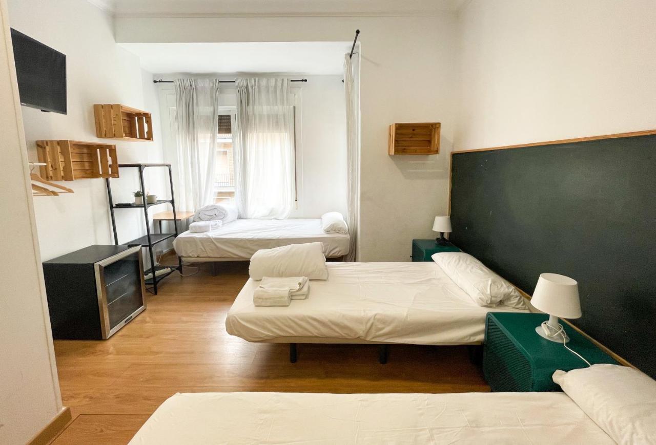 Az The Bridge Hostel - Coliving Zaragoza Eksteriør billede