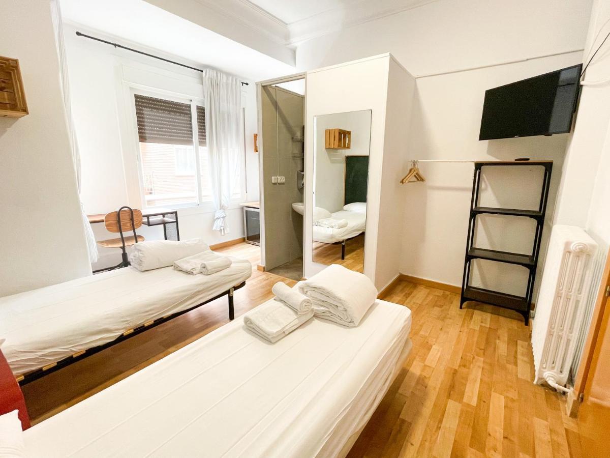 Az The Bridge Hostel - Coliving Zaragoza Eksteriør billede